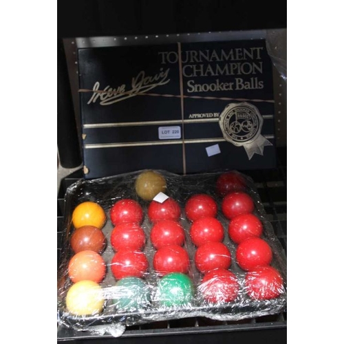 220 - Two sets of snooker balls