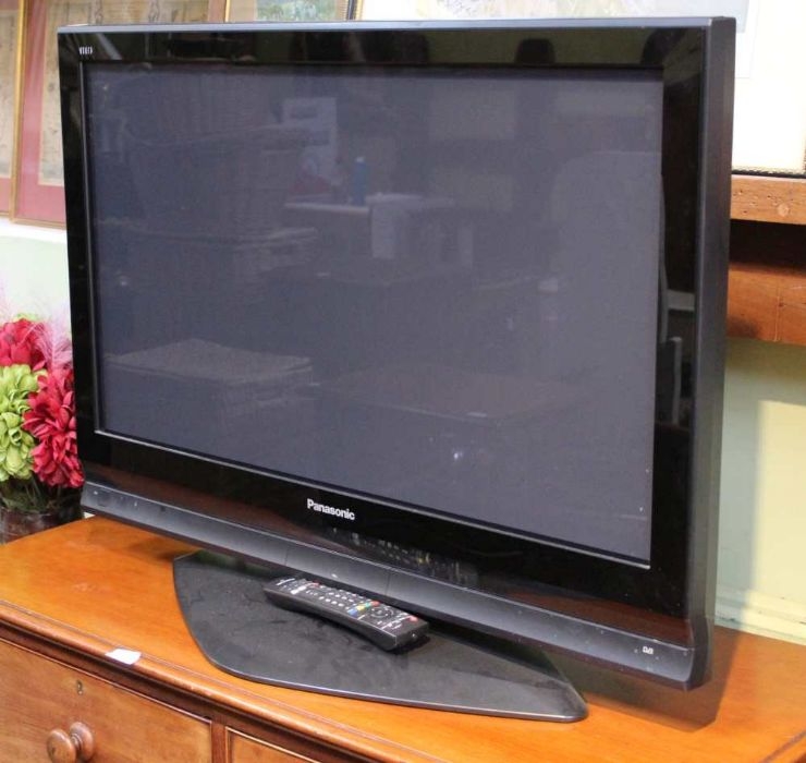 A Panasonic Viera 36 A Panasonic Viera 36