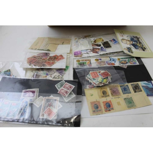 162 - A large box of many hundreds of World stamps