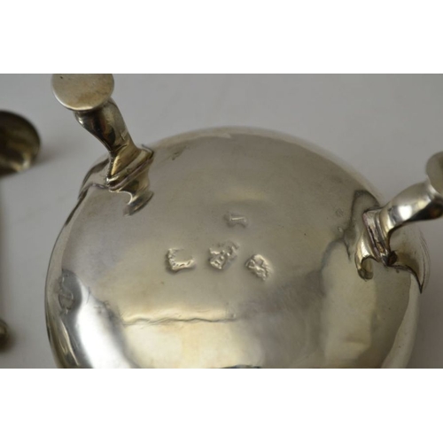 68 - A pair of silver George II salts, raised upon three, scallop knee pad supports, London 1753, engrave... 