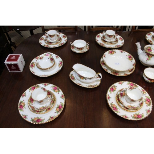 98 - An extensive collection of Royal Albert Old Country Roses tea & dinner service, 12 cups & saucers, l... 