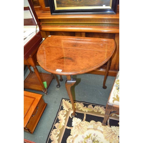 116 - Well made reproduction Georgian design walnut finished twin flap table