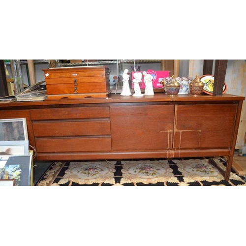 157 - A Retro teak long & low sideboard unit - unattributed