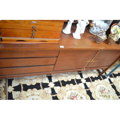 157 - A Retro teak long & low sideboard unit - unattributed