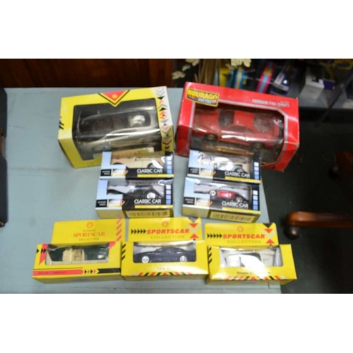 40 - Boxed die-cast model Ferrari and other boxed vehicles