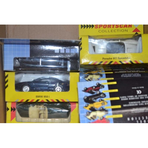 40 - Boxed die-cast model Ferrari and other boxed vehicles