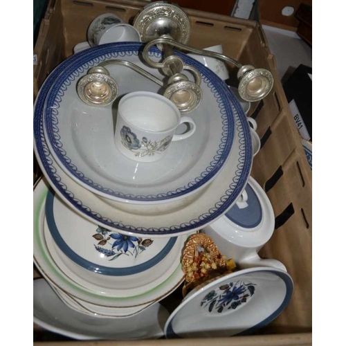 9 - A box of domestic china, to include Suzie Cooper