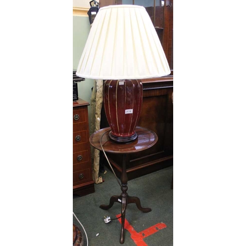 68 - Mahogany saucer top table with a ribbed ceramic lamp and matching shade