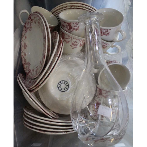 126 - A quantity of ceramics and glassware