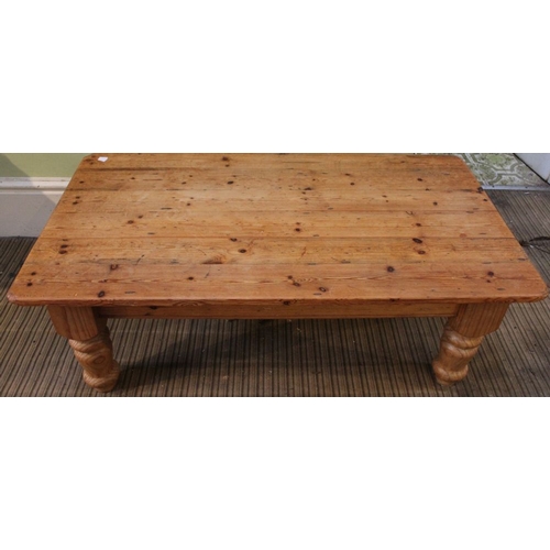 37 - A large pine coffee table