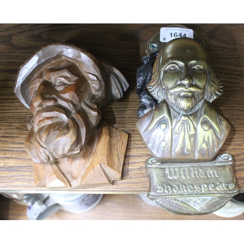 112 - An original heavy brass cast door knocker depicting William Shakespeare, together with 