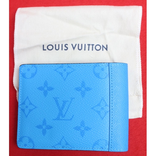 325 - Louis Vuitton wallet, boxed