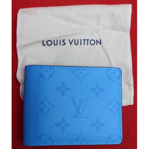 325 - Louis Vuitton wallet, boxed