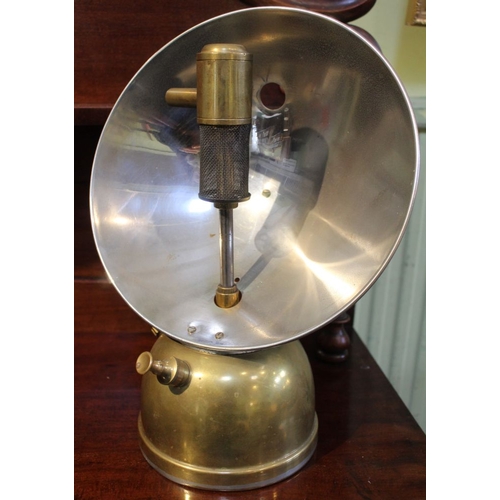 18 - Vintage brass primer lamp with reflector