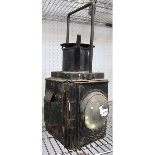 145 - A vintage British Rail (Western) paraffin lamp