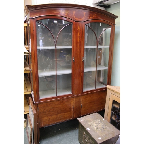 46 - Edwardian mahogany and inlaid glazed display cabinet on legs lacking glass to one end