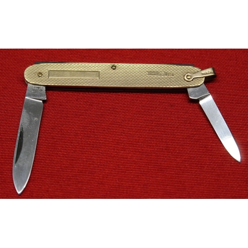 4 - A 9ct gold handled folding pocket knife