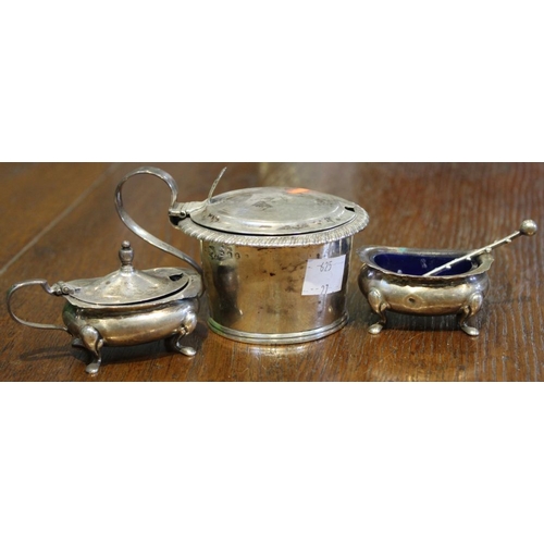 151 - A silver lidded drum mustard of Georgian design with blue glass liner, together with a silver salt a... 