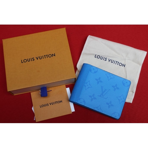 152 - Louis Vuitton wallet, boxed