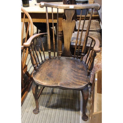 240 - An early 20th century spindle back, single splat Windsor carver armchair