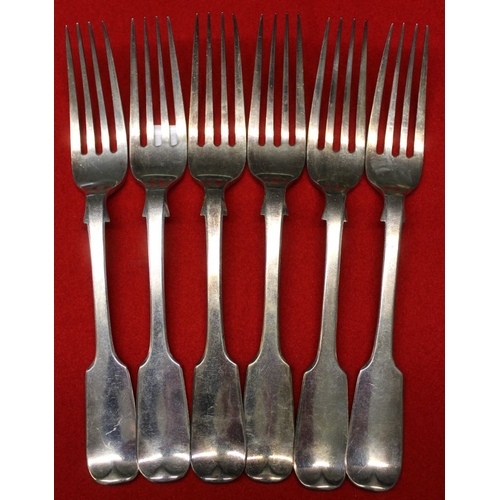 12 - A set of six Victorian silver fiddle pattern dinner forks, London 1863, combined weight 456g