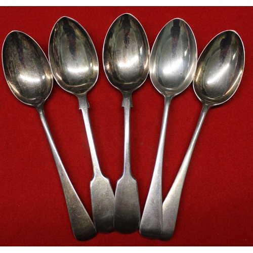 15 - A set of three Edwardian dessert spoons, London 1904, together with a pair of silver dessert spoons,... 