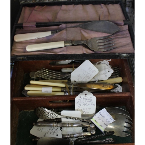 253 - A drawer containing a selection of silver plate flatware, cutlery, etc