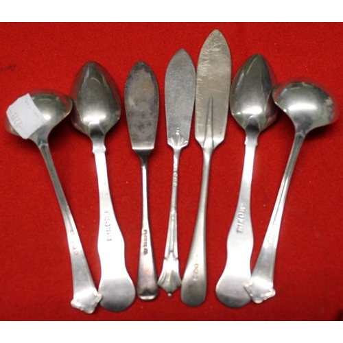 7 - A quantity of hallmarked silver, includes, a pair of sauce ladles, three butter knives, two pairs of... 