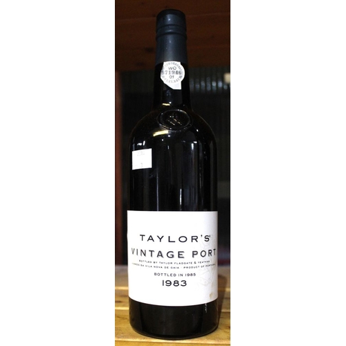 93 - Taylor's Vintage Port 1983 (1)