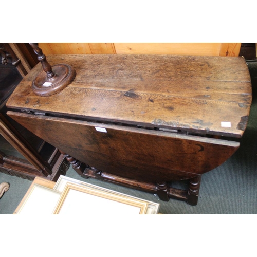 19 - A 19th century twin flap occasional table