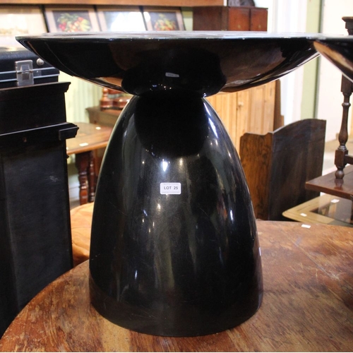 Lot 25        