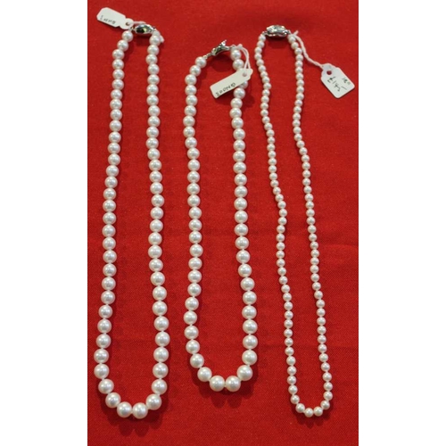 16 - Three fresh water cultured pearl necklaces with silver clasps (3)