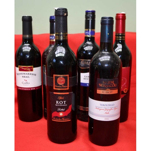 179 - A selection of six red wines (6)