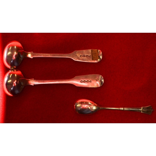 21 - A collection of silver items, includes a pair of silver Victorian condiment spoons, fiddle pattern w... 