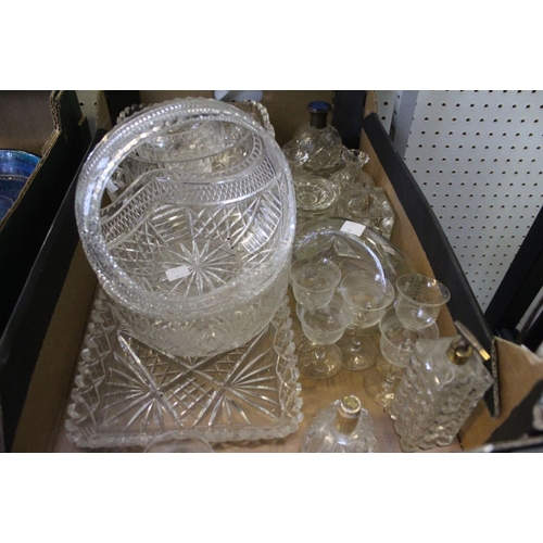 372 - A box of cut glass various