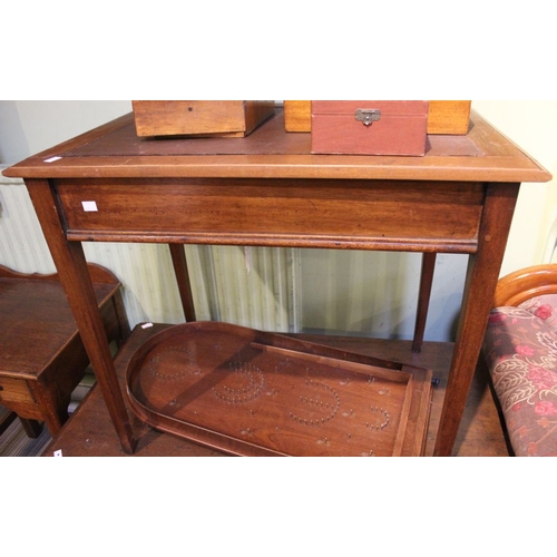 91 - A rectangular side/occasional table with inset leather skiver top