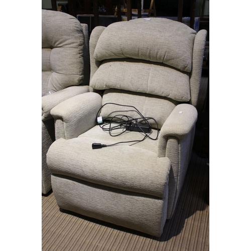 187 - A HSL Classman riser & recliner chair in cream upholstery