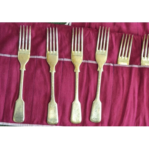 261 - A set of silver cutlery for twelve settings, fiddle pattern design, comprising 12 of each dinner for... 