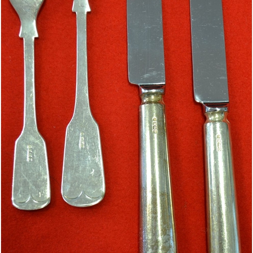 261 - A set of silver cutlery for twelve settings, fiddle pattern design, comprising 12 of each dinner for... 