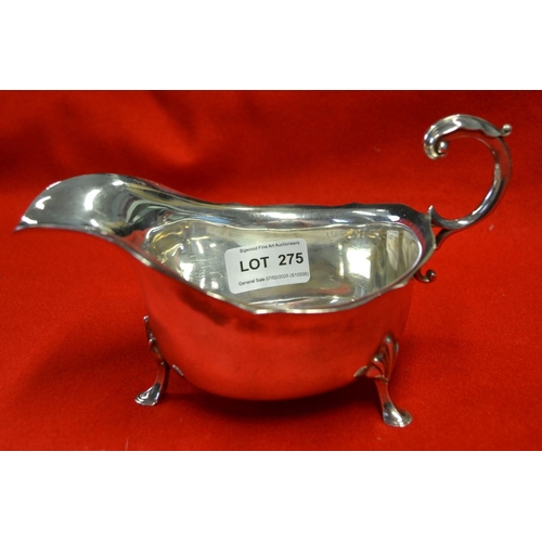 275 - A Georgian design silver gravy boat, with acanthus scroll handle, Sheffield 1960, 285g