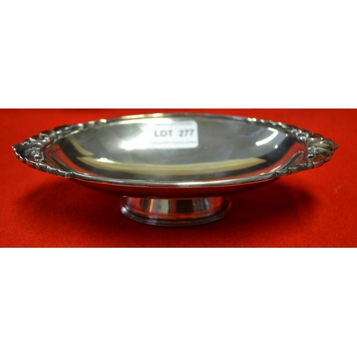 277 - A silver bon-bon dish, Sheffield 1958, 20.5cm, 264g