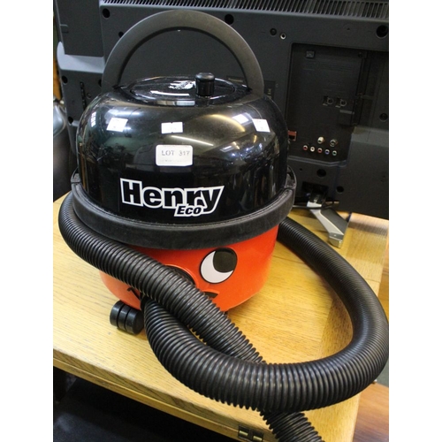 317 - Henry the Hoover!