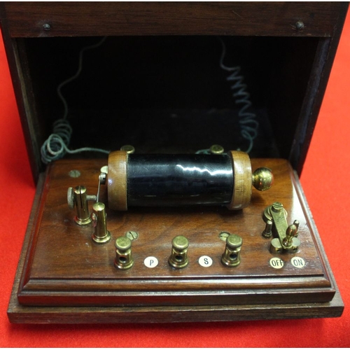 169 - A mahogany cased electric therapy machine, c.1910