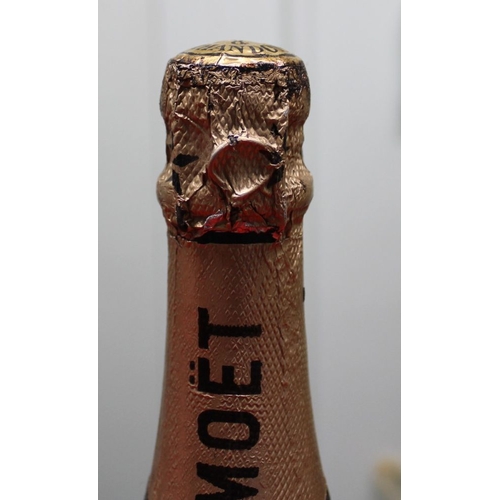 58 - Moet & Chandon Champagne, 1961, 1 bottle