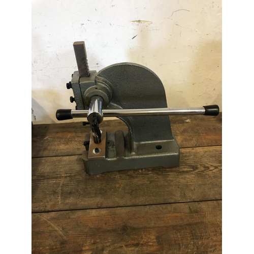 45 - Clothes riveter