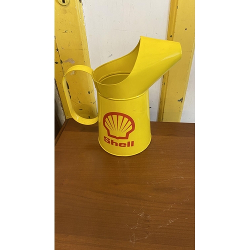 42 - Shell oil jug