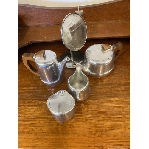 103 - Piquet teaset