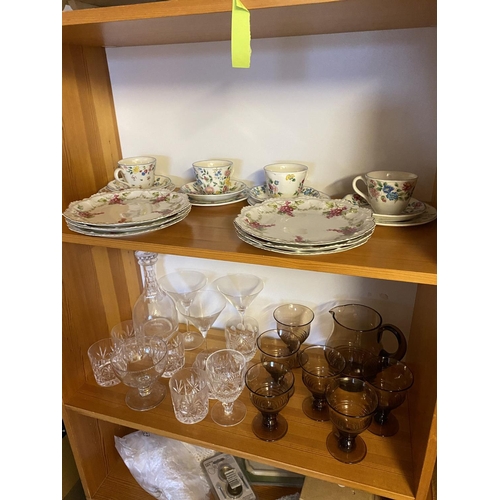 31 - Tea plates etc