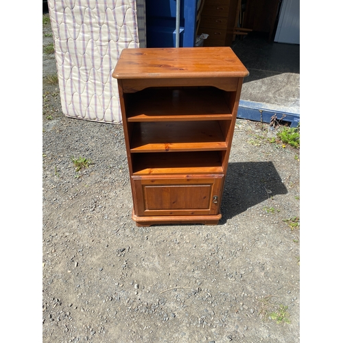 1097 - Pine cabinet