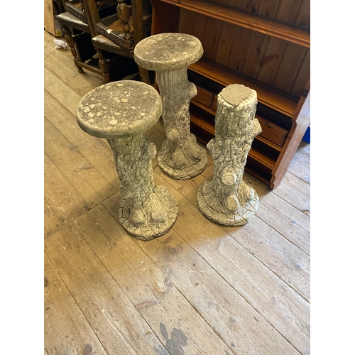 1087 - 3 stoneware pedestals